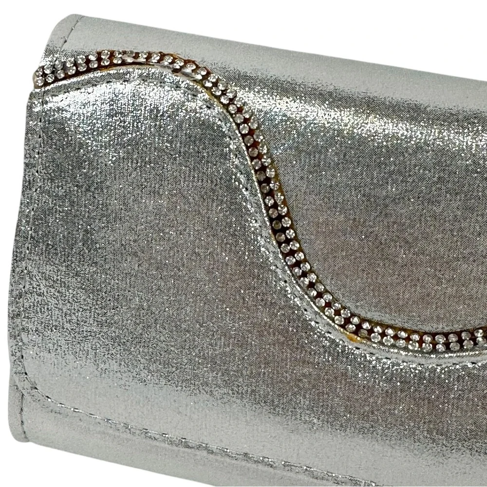 NWT Elite Champagne Clutch Purse Womens One Size Silver Glitter Rhinestone Chain